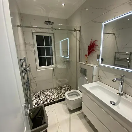 Home Apartment Tirana